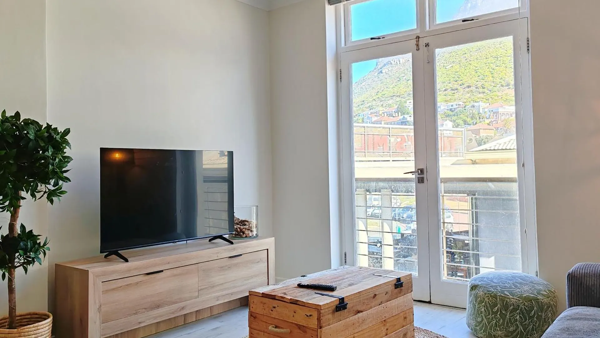 Waveside Stays Muizenberg