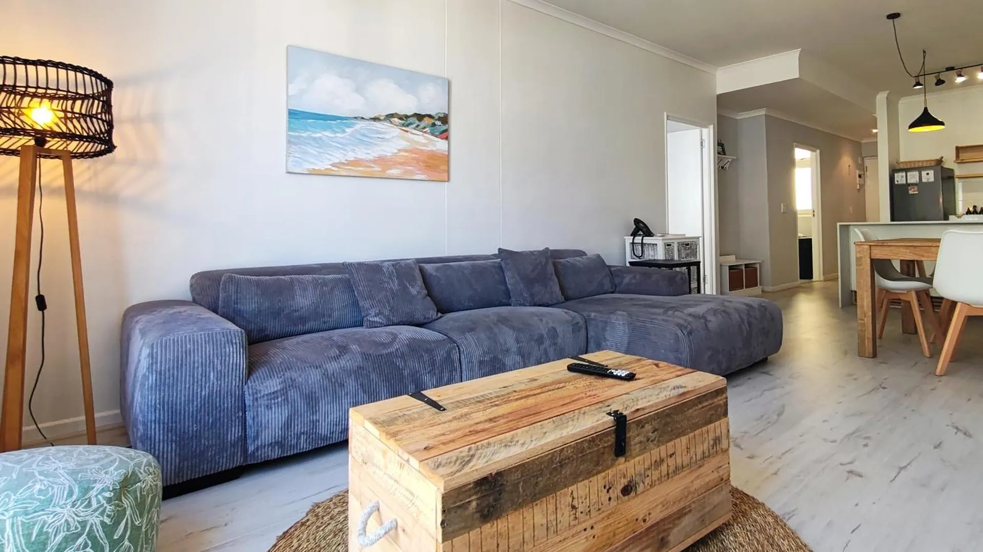 Waveside Stays Muizenberg Apartment