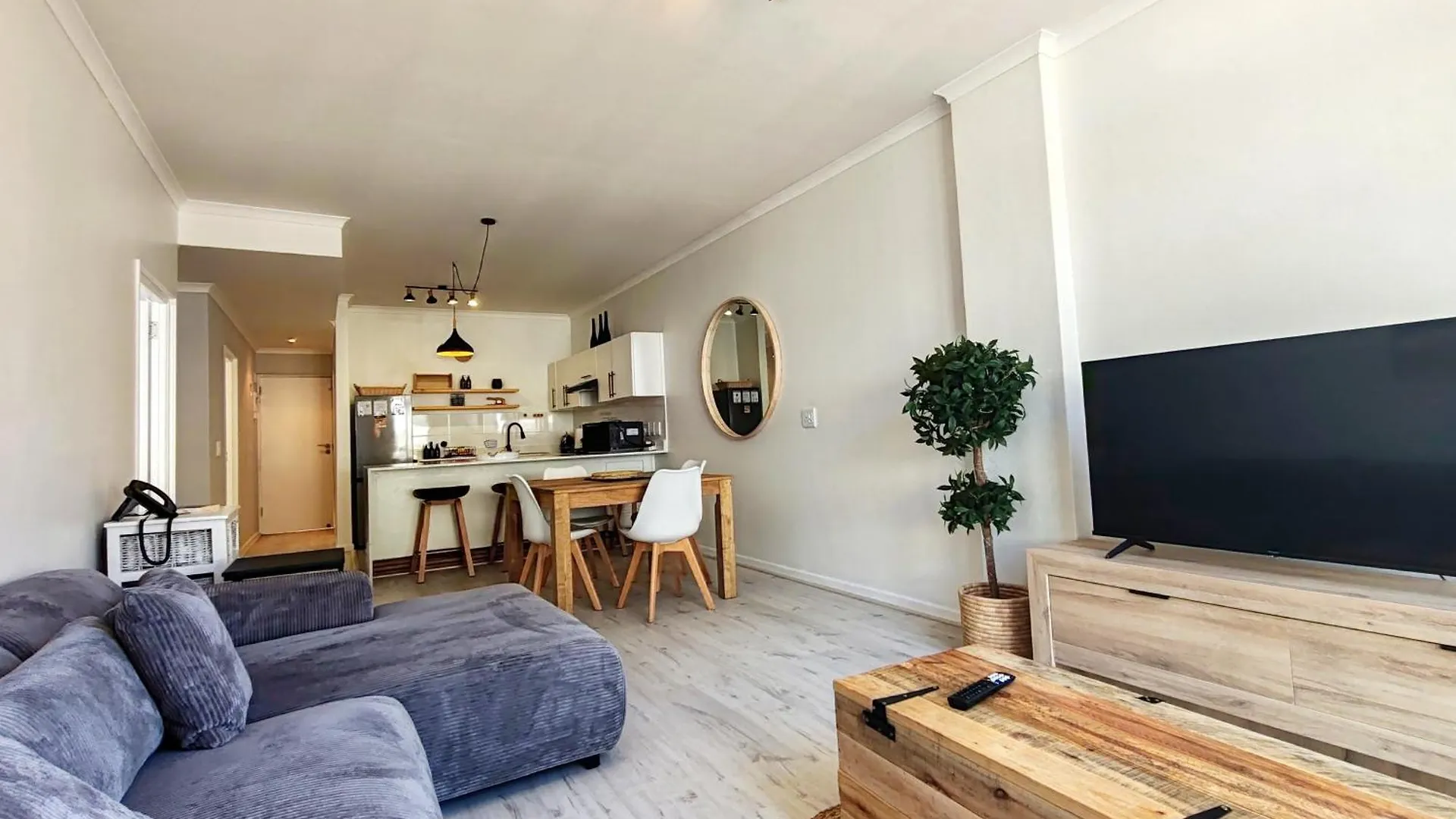 Waveside Stays Muizenberg