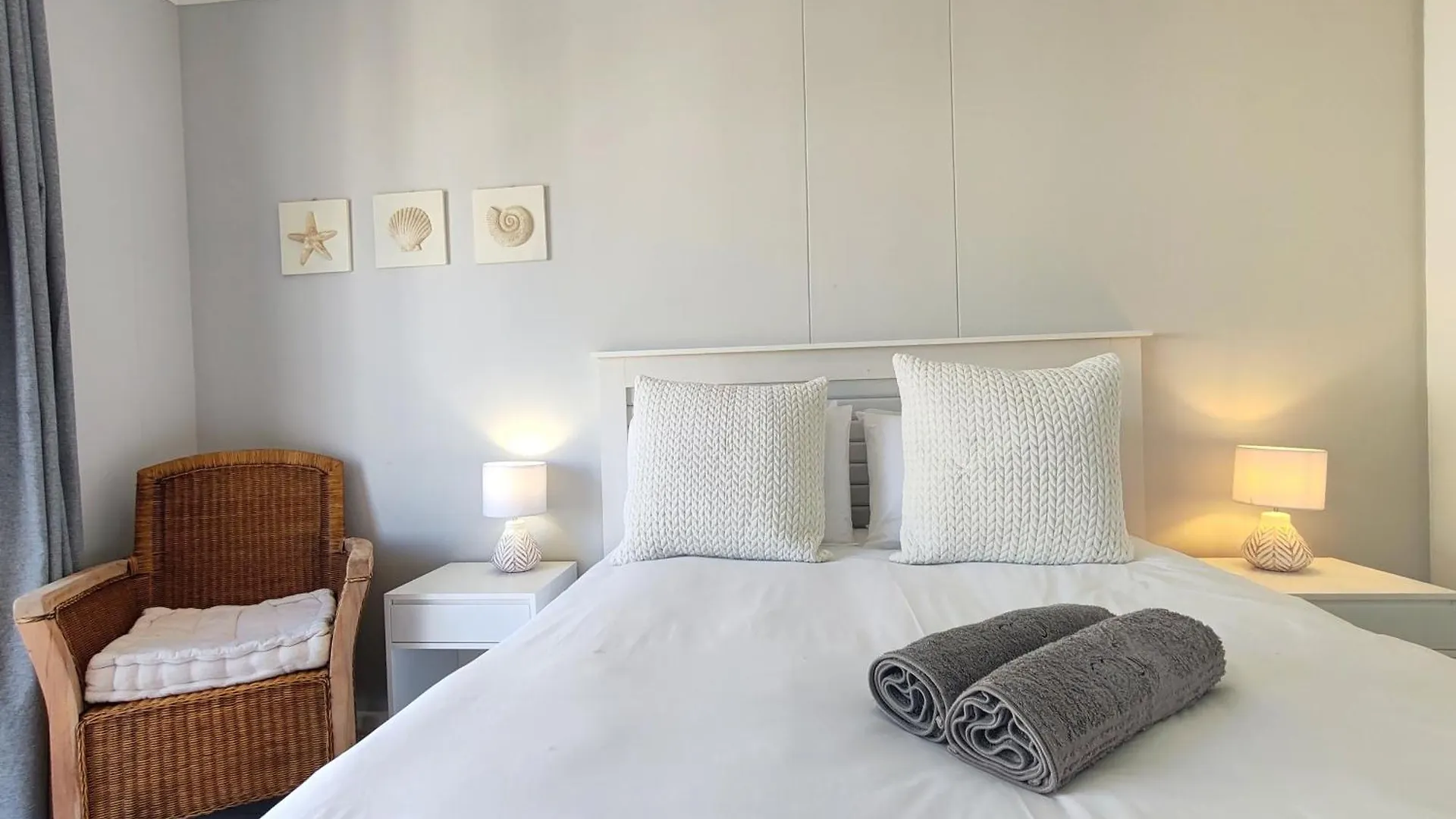 Waveside Stays Muizenberg Apartment